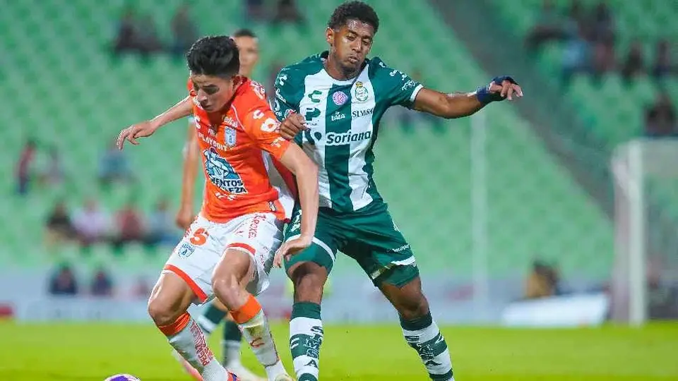 Santos y Pachuca se mantienen en el fondo de la tabla tras empatar en el TSM