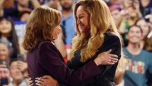 Critican a Kamala Harris tras su mitin en Texas: “Engañó a la gente con un concierto de Beyoncé gratuito”