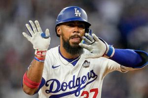 Teoscar Hernández: 'Los Dodgers son la prioridad'