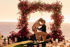 El mariscal de los Buffalo Bills, Josh Allen, se comprometió con su novia Hailee Steinfeld