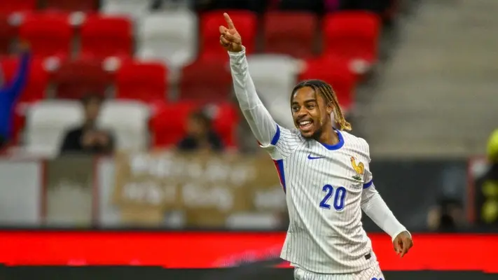 Francia golea 4-1 Israel en territorio neutral