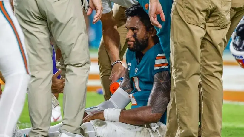 ¿Retirarse o esperar? Expertos de NFL opinan sobre el caso de Tua Tagovailoa