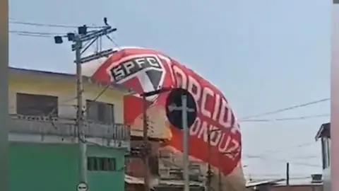 Dirigible de Sao Paulo estuvo cerca de provocar una tragedia previo a Copa Libertadores