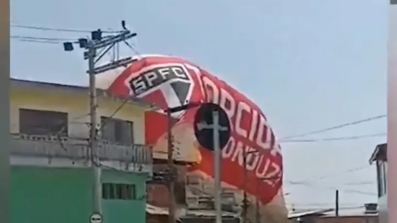 Dirigible de Sao Paulo estuvo cerca de provocar una tragedia previo a Copa Libertadores