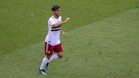 Javier Aguirre no descarta el regreso de Carlos Vela a la Selección Mexicana