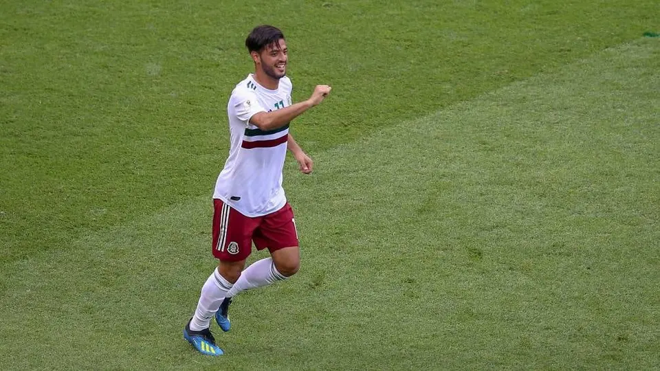 Javier Aguirre no descarta el regreso de Carlos Vela a la Selección Mexicana