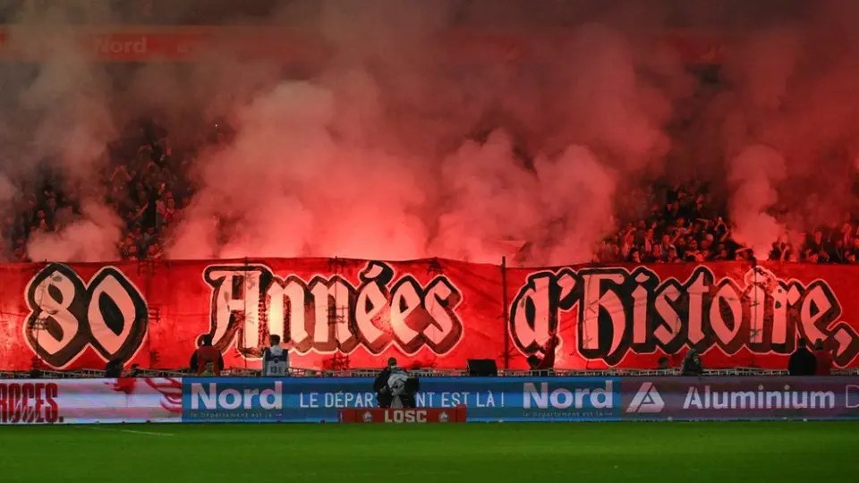 Lille reporta que dos de sus aficionados fueron apuñalados previo a Champions League