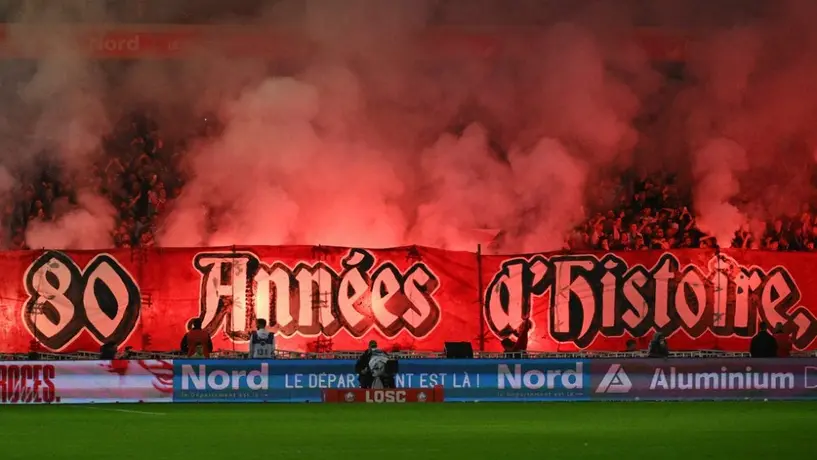 Lille reporta que dos de sus aficionados fueron apuñalados previo a Champions League