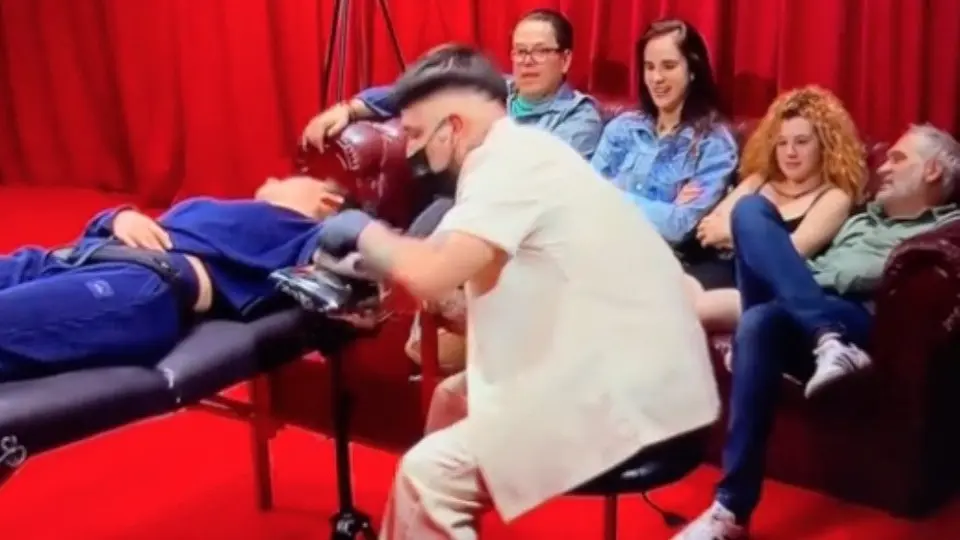 Cuarto Mar se tatúa dentro de La Casa de los Famosos ¿Qué se tatuaron?