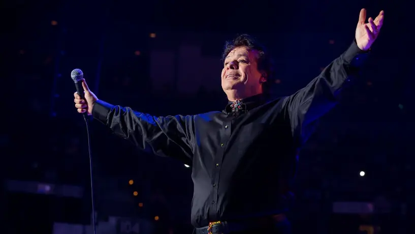 ¡Abrázame muy fuerte! Cineteca Nacional pasará gratis concierto de Juan Gabriel en Bellas Artes