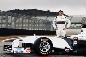 ¡Gigante! 'Checo' Pérez celebra 14 años del anuncio de su llegada a la Fórmula 1