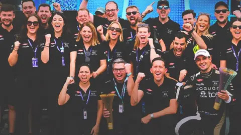 Mitch Evans sorprende y se lleva la victoria en el E-Prix Sao Paulo