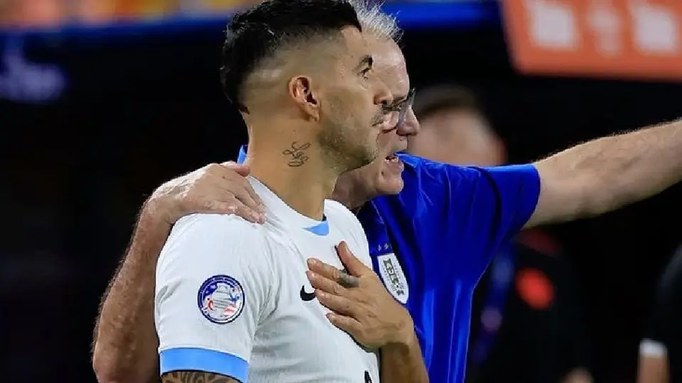 Bielsa responde con personalidad ante críticas de Luis Suárez: “Es un jugador impecable…”