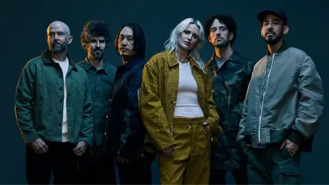 ¿Guitarrista de Linkin Park abandona la banda a solo horas de anunciar su regreso y nueva vocalista?
