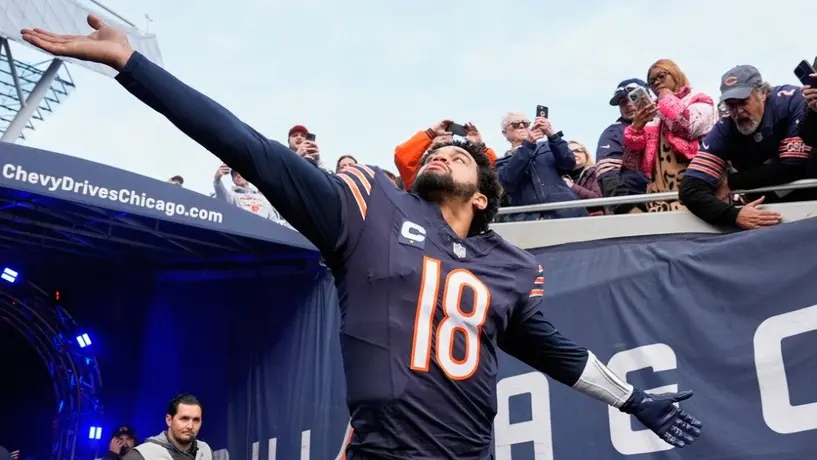 ¿Lo guio a la victoria? Tom Brady 'aconsejó' a Caleb Williams previo al juego de los Bears ante Packers