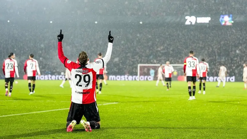 Champions: Santiago Giménez anota doblete en goleada del Feyenoord sobre Bayern
