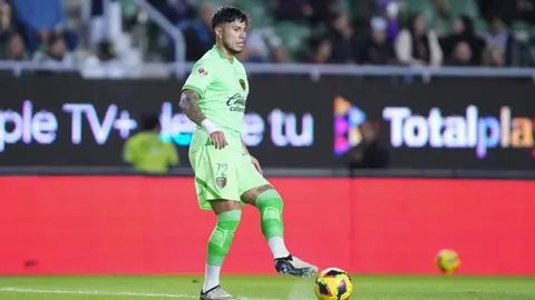 Carlos Salcedo sufre rotura de ligamento cruzado y es baja para Rayados