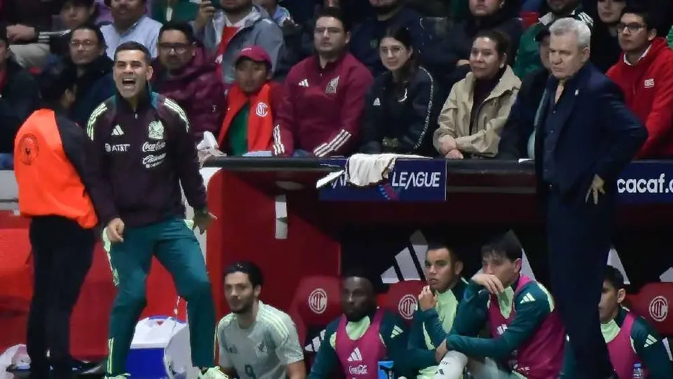 Javier Aguirre reveló que Rafa Márquez 'se encabronó' tras el debut de Gilberto Mora