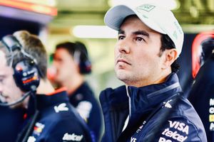 Juan Pablo Montoya: 'Red Bull debería pedirle a Checo Pérez que se retire de F1'