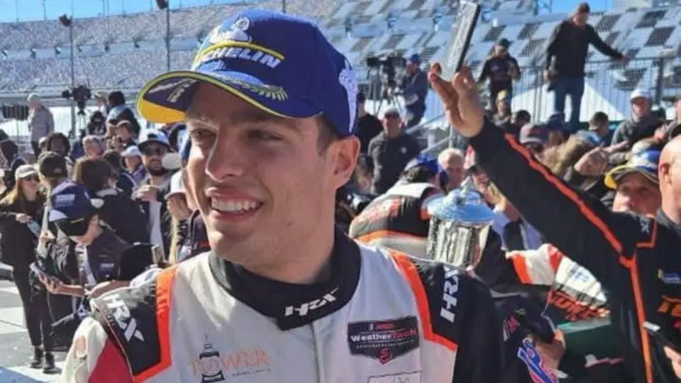 Sebastián Álvarez, piloto mexicano, gana en las 24 horas de Daytona