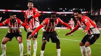 PSV golea al Twente en el inicio de la fecha 15 de la Eredivisie; Chucky Lozano jugó 25 minutos