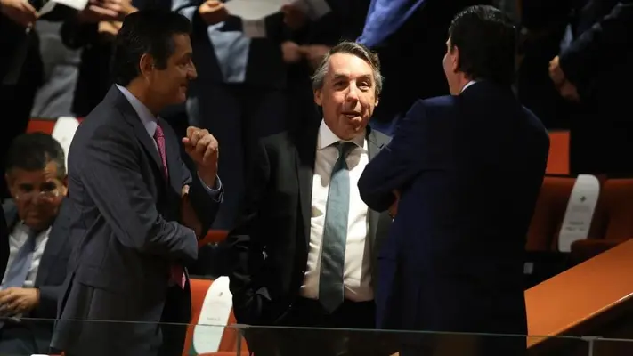 Emilio Azcárraga está en la sesión donde Claudia Sheinbaum tomará protesta como presidenta