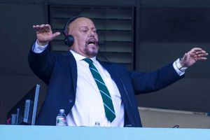 El día que AMLO le dijo al Perro Bermúdez “Ya me tiene hasta el gorro”