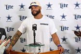 Dak Prescott revela que sus compañeros esperan regalos tras su extensión de contrato