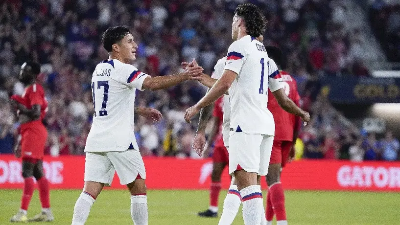 Cowell y Álex Zendejas aparecen en convocatoria de Estados Unidos y peligran para Play-In