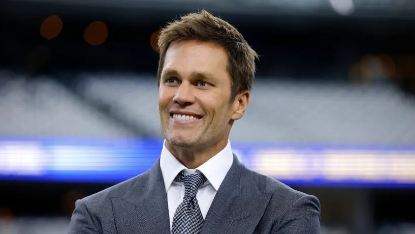 Dueños de equipos de NFL aprueban que Tom Brady compre participación minoritaria de Raiders