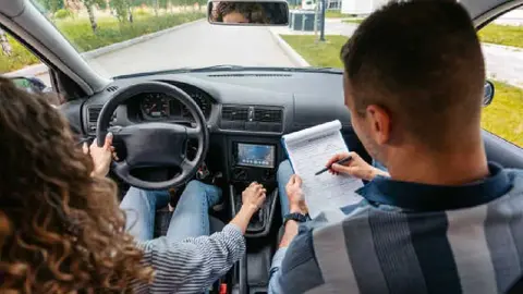 Así será el examen obligatorio para tramitar la licencia de conducir permanente en CDMX