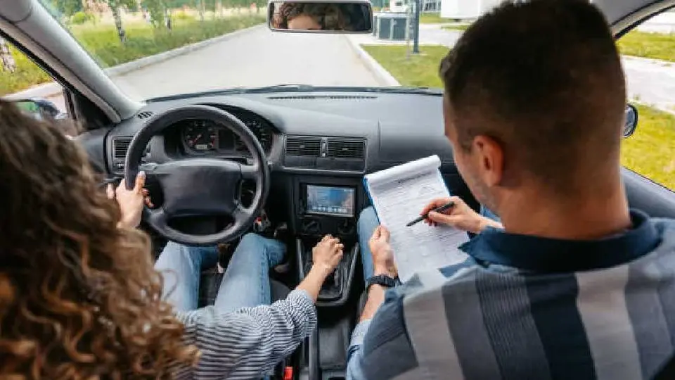 Así será el examen obligatorio para tramitar la licencia de conducir permanente en CDMX