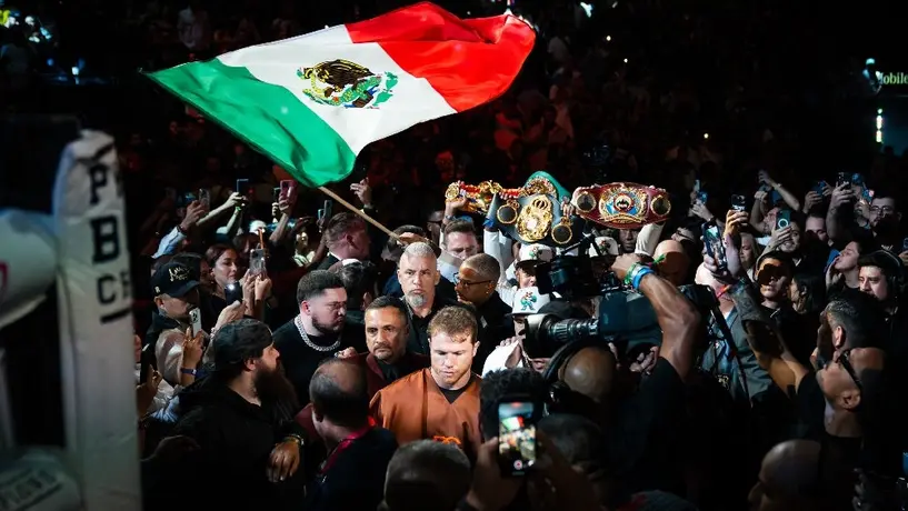 Robert García defiende al Canelo Álvarez: “No necesita de oponentes de renombres”