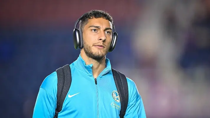 Sebastián Cáceres explota contra 'Tito' Villa en redes sociales y lo llama 'llorón'