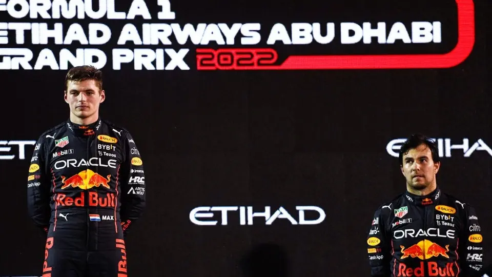¿Cómo le ha ido a Checo Pérez en el Gran Premio de Abu Dhabi?