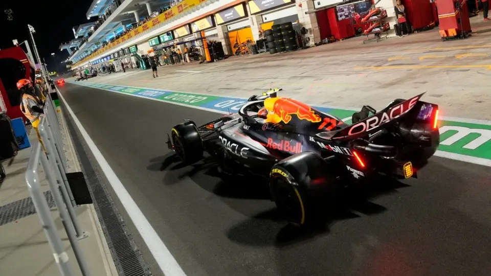 Checo Pérez, otra vez fuera en la SQ3; tendrá que remontar en la sprint de Qatar