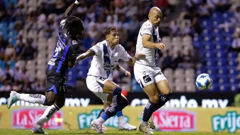 Con penal de Ormeño, Puebla venció 2-1 a Gallos Blancos en el inicio de la Jornada 7