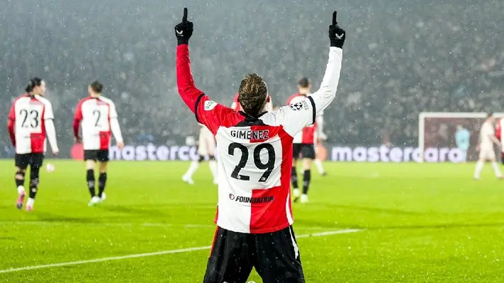 Revelan acuerdo entre Santiago Giménez y Milan a falta del 'sí' de Feyenoord