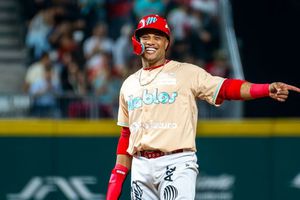 Robinson Canó es elegido como MVP de la temporada 2024 de la Liga Mexicana de Beisbol