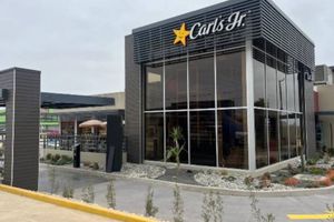 ¡Ya somos 400! Carl's Junior celebra este 16 de octubre la llegada de su sucursal 400 con un 2x1