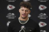 Patrick Mahomes responde a supuestas ayudas arbitrales: 'Hacen lo mejor que pueden'