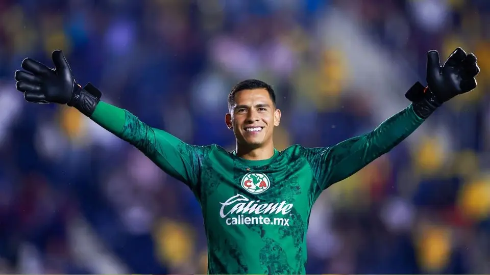 Luis Malagón 'celebra' la victoria ante Chivas al ritmo de Carín León