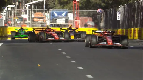 Españoles reconocen error de Carlos Sainz en accidente con Checo Pérez