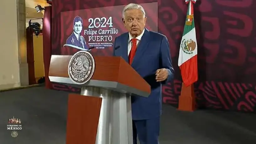 AMLO se despide del gabinete de seguridad con un "pequeño convivio": ¡tamales y mariachis!