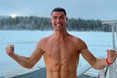 Cristiano Ronaldo presume forma física durante festejos de Navidad