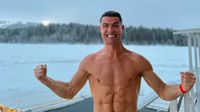 Cristiano Ronaldo presume forma física durante festejos de Navidad