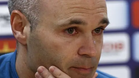 Tras anunciar retiro, Andrés Iniesta expresa su deseo de volver al Barcelona