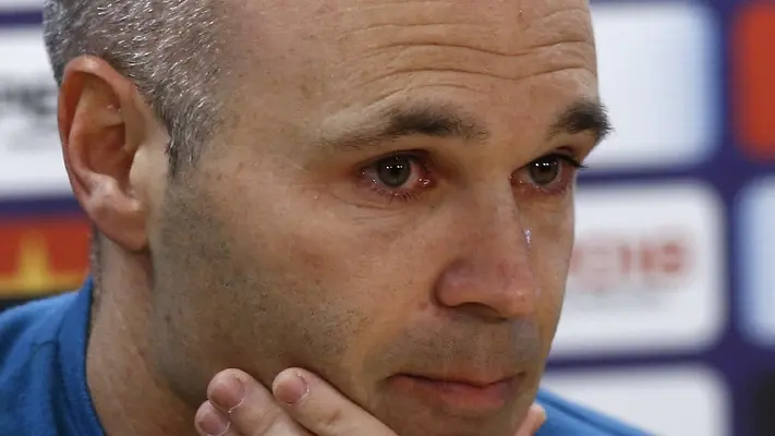 Tras anunciar retiro, Andrés Iniesta expresa su deseo de volver al Barcelona