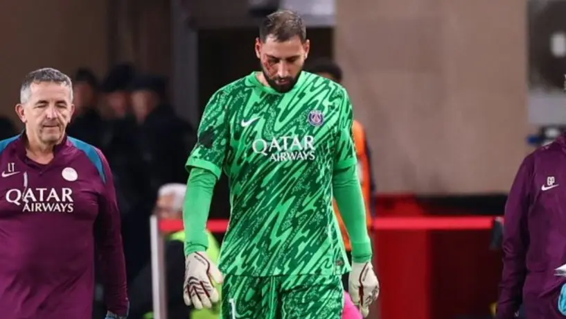 Gianluigi Donnarumma acabó ensangrentado tras recibir un golpe en el PSG vs Monaco