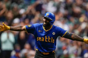 Randy Arozarena impulsa carrera de la victoria de Mariners ante Rangers de Texas